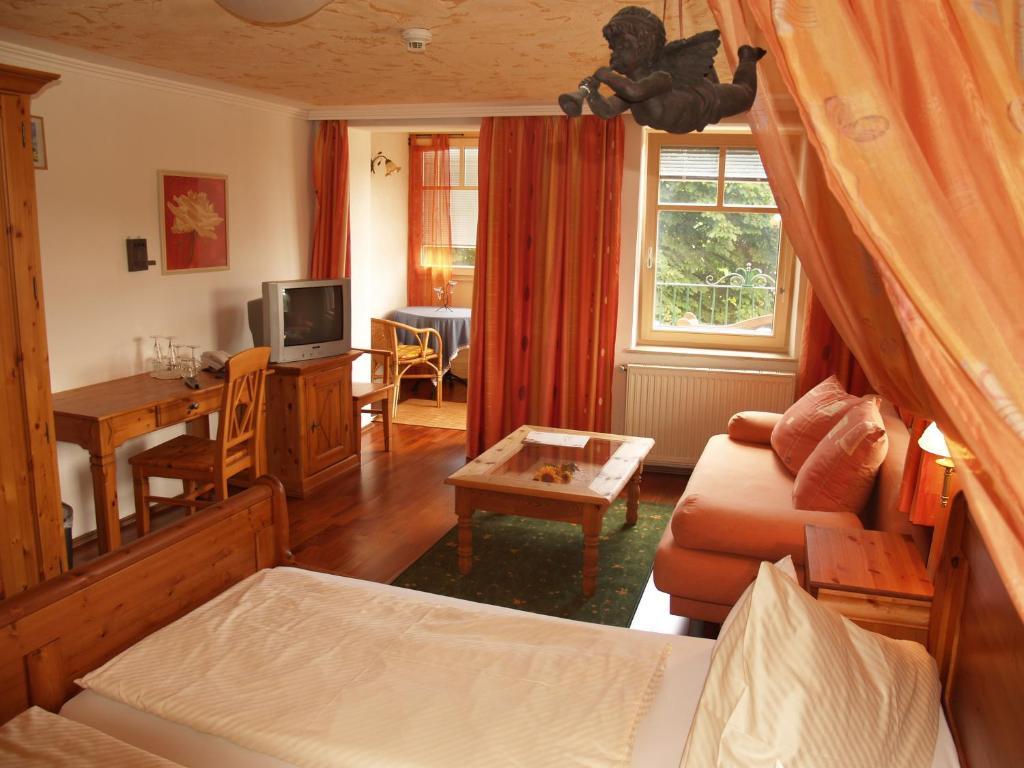 Landhotel Mariensaeule Wernstein am Inn Pokoj fotografie