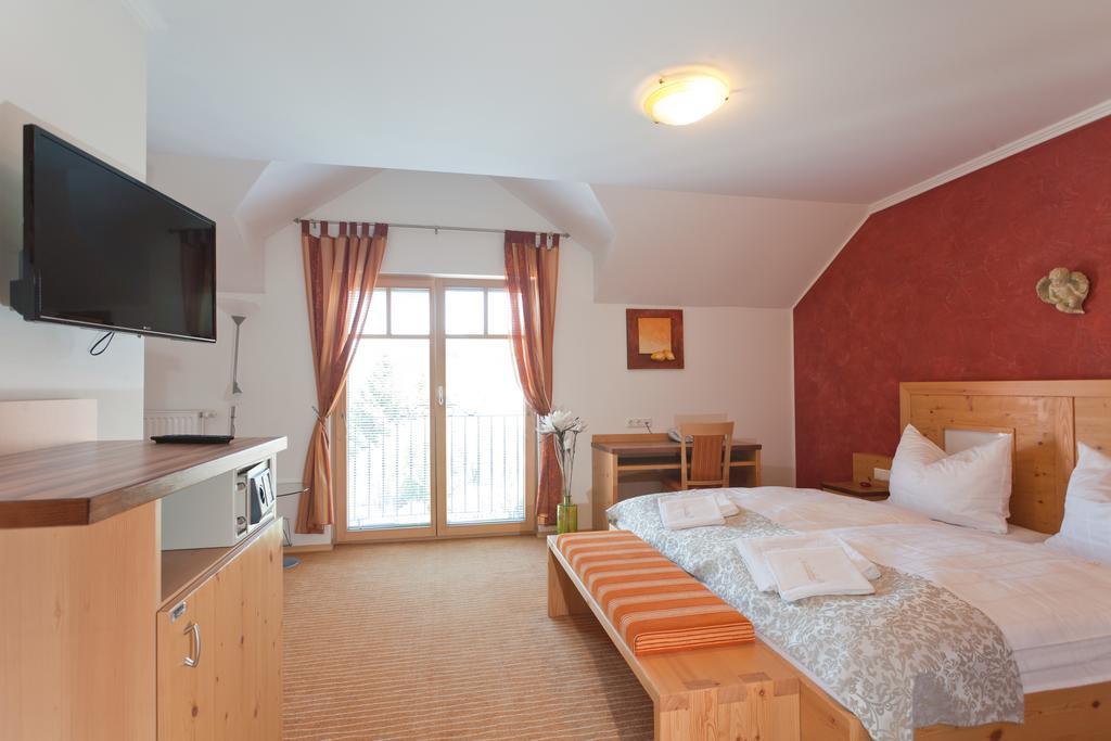 Landhotel Mariensaeule Wernstein am Inn Exteriér fotografie