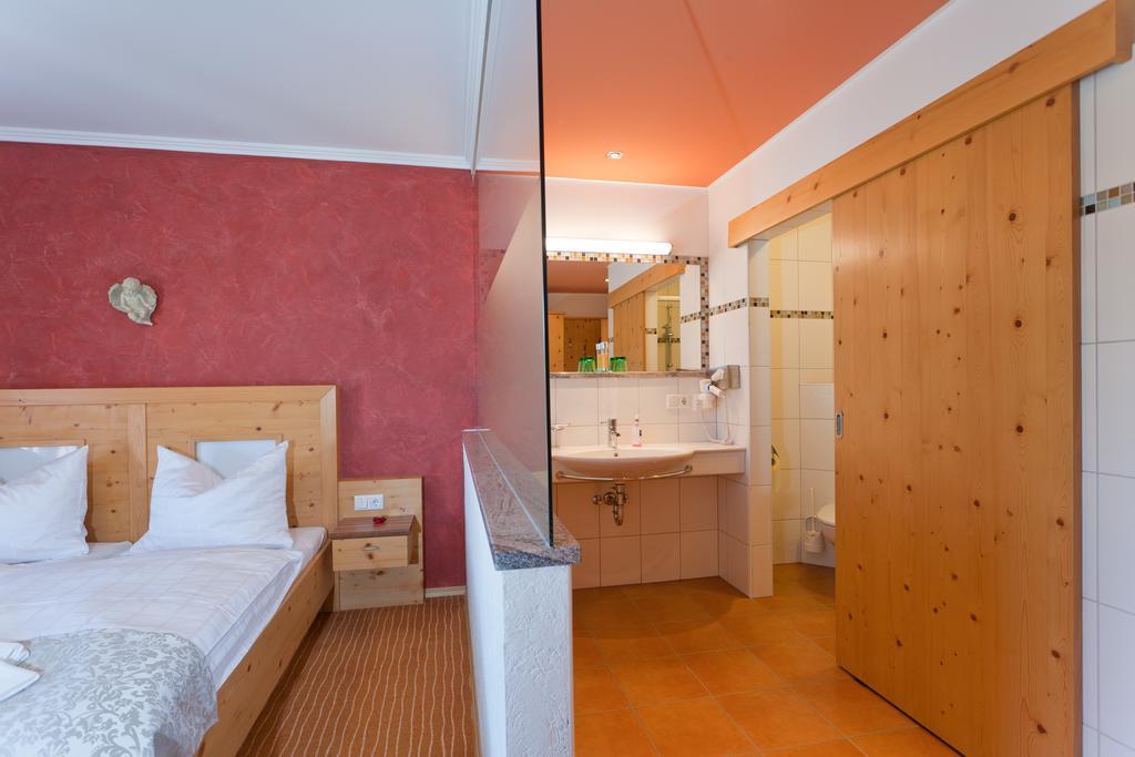 Landhotel Mariensaeule Wernstein am Inn Exteriér fotografie